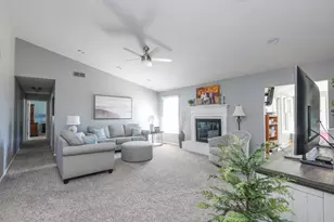 214 Greenbriar Ln, Bourbonnais, IL 60914 - Photo 12