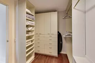 100 E Huron St, Chicago, IL 60611 - Photo 20