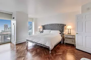 100 E Huron St, Chicago, IL 60611 - Photo 16