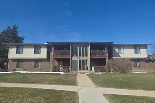 703 Garden Cir, Streamwood, IL 60107 - Photo 1