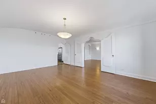 5715 S Kenwood Ave, Chicago, IL 60637 - Photo 8