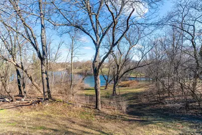 26982 W Lakeview Drive S, Lake Barrington, IL 60084 - Photo 32