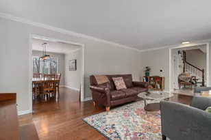 26982 W Lakeview Dr S, Lake Barrington, IL 60084 - Photo 8