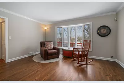 26982 W Lakeview Drive S, Lake Barrington, IL 60084 - Photo 6