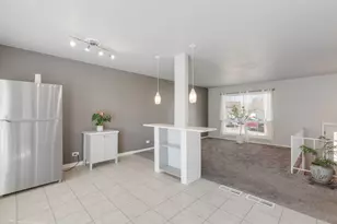 1421 Barberry Ln, Round Lake Beach, IL 60073 - Photo 8