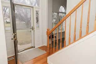 1011 Napa Ln, Aurora, IL 60502 - Photo 2