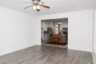 1011 Napa Ln, Aurora, IL 60502 - Photo 4