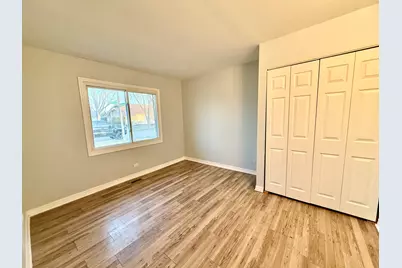 5522 W Celebrity Circle, Hanover Park, IL 60133 - Photo 16