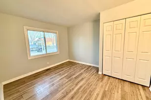 5522 W Celebrity Cir, Hanover Park, IL 60133 - Photo 16