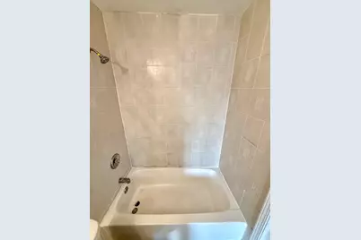 5522 W Celebrity Circle, Hanover Park, IL 60133 - Photo 14