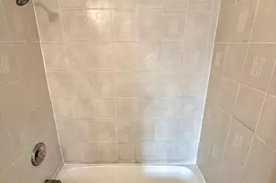 5522 W Celebrity Cir, Hanover Park, IL 60133 - Photo 14