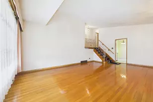 9275 Clancy Dr, Des Plaines, IL 60016 - Photo 2