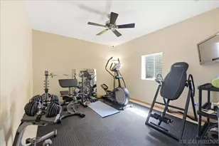 1601 King Edward Ave, Saint Charles, IL 60174 - Photo 32