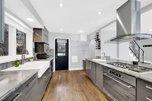 478 Kent Rd, Riverside, IL 60546 - Photo 10