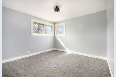 355 Iris Lane, Chicago Heights, IL 60411 - Photo 16