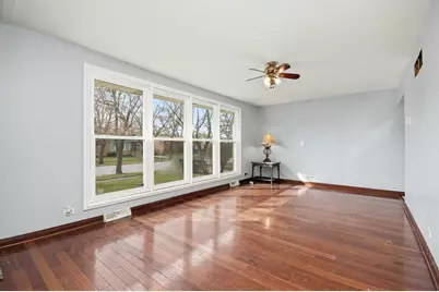 355 Iris Lane, Chicago Heights, IL 60411 - Photo 6