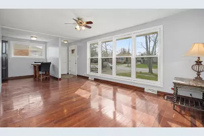 355 Iris Lane, Chicago Heights, IL 60411 - Photo 4
