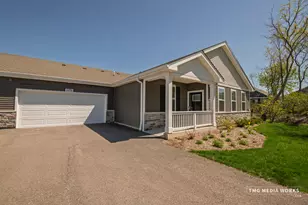 1175 Sonoma Ct, Pingree Grove, IL 60140 - Photo 2