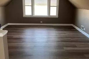 5552 N Major Ave, Chicago, IL 60630 - Photo 8