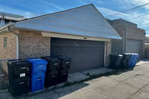 5552 N Major Ave, Chicago, IL 60630 - Photo 18