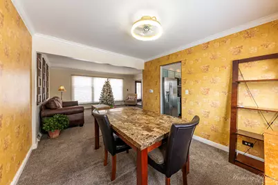 533 N Beck Road, Lindenhurst, IL 60046 - Photo 6