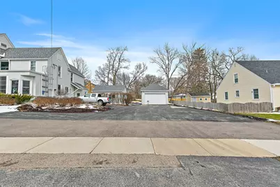 303 N Main Street, Elburn, IL 60119 - Photo 8