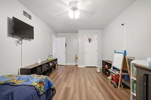 1020 Laesch Ave, Bloomington, IL 61704 - Photo 12