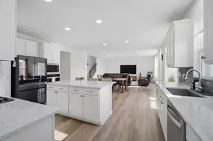 12420 Eileen St, Lemont, IL 60439 - Photo 6