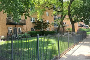 2501 W Bryn Mawr Ave, Chicago, IL 60659 - Photo 1