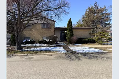 8501 W North Terrace, Niles, IL 60714 - Photo 2