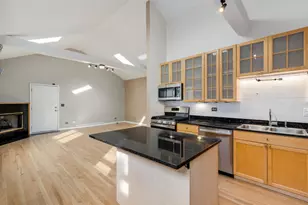 2406 W Flournoy St, Chicago, IL 60612 - Photo 10