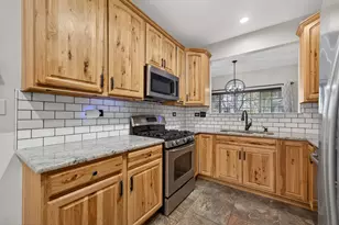 2334 Reflections Dr, Aurora, IL 60502 - Photo 8