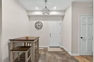 2334 Reflections Dr, Aurora, IL 60502 - Photo 10