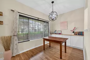 2334 Reflections Dr, Aurora, IL 60502 - Photo 4