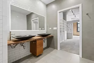 360 W Illinois St, Chicago, IL 60654 - Photo 26