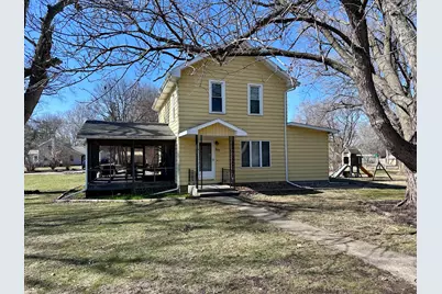 307 2nd Street W, Lyndon, IL 61261 - Photo 1