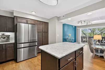 13200 W Heiden Circle #2411, Lake Bluff, IL 60044 - Photo 8