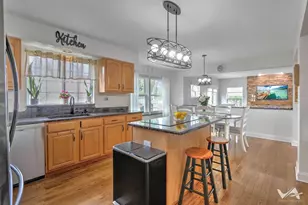 1348 Normandy Ln, Bartlett, IL 60103 - Photo 8
