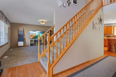 104 Hunter Court, Hudson, IL 61748 - Photo 8