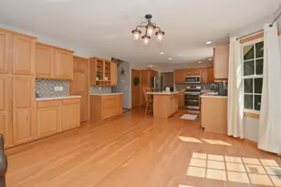 104 Hunter Ct, Hudson, IL 61748 - Photo 24