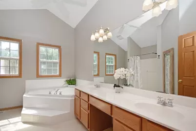 104 Hunter Court, Hudson, IL 61748 - Photo 54