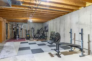 5815 Candover Rd, Loves Park, IL 61111 - Photo 32