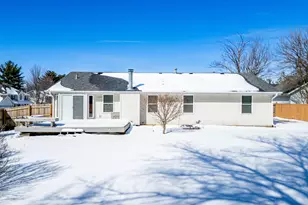 5815 Candover Rd, Loves Park, IL 61111 - Photo 34