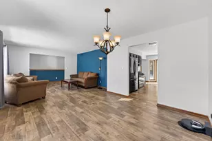 5815 Candover Rd, Loves Park, IL 61111 - Photo 8