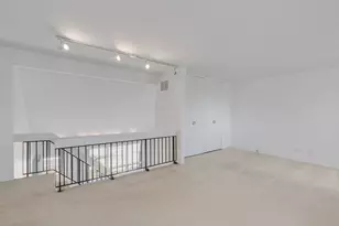 736 Clohesey Dr, Buffalo Grove, IL 60089 - Photo 14