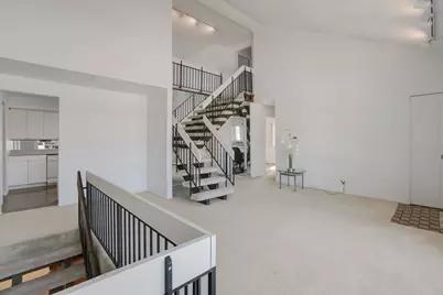 736 Clohesey Drive, Buffalo Grove, IL 60089 - Photo 4