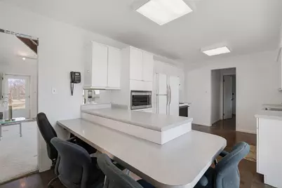 736 Clohesey Drive, Buffalo Grove, IL 60089 - Photo 8