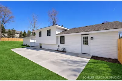 22W080 Valleyview Drive, Glen Ellyn, IL 60137 - Photo 2