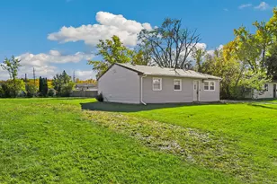 1941 Cambridge St, Chicago Heights, IL 60411 - Photo 16