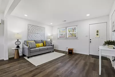 1941 Cambridge Street, Chicago Heights, IL 60411 - Photo 4